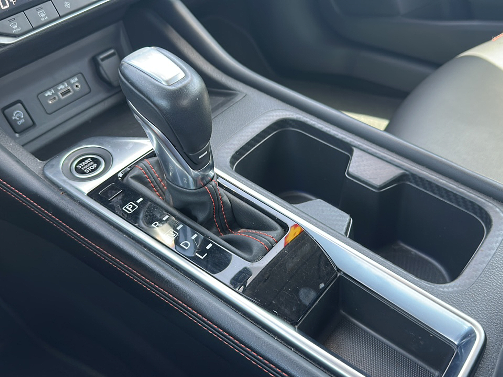 2024 Nissan Sentra SR photo 13