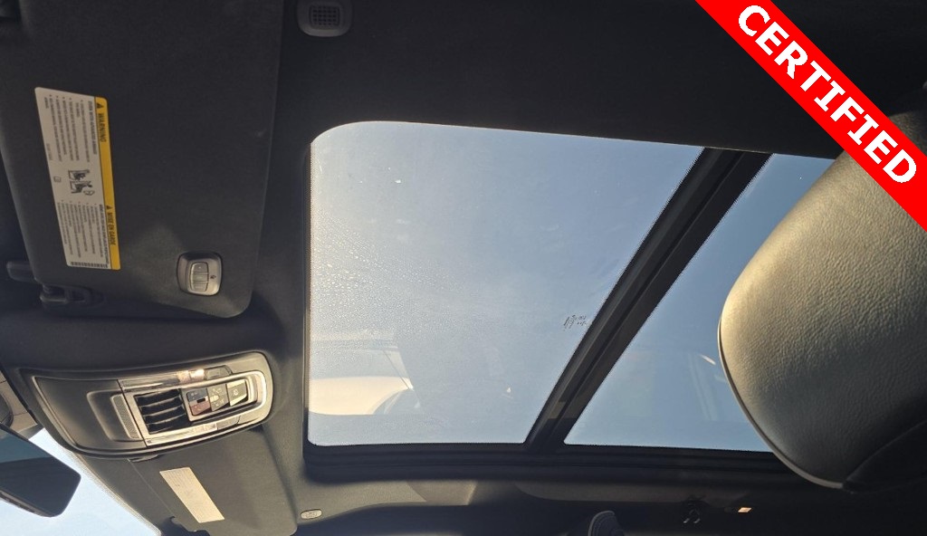 2022 Ram 1500 Limited photo 2