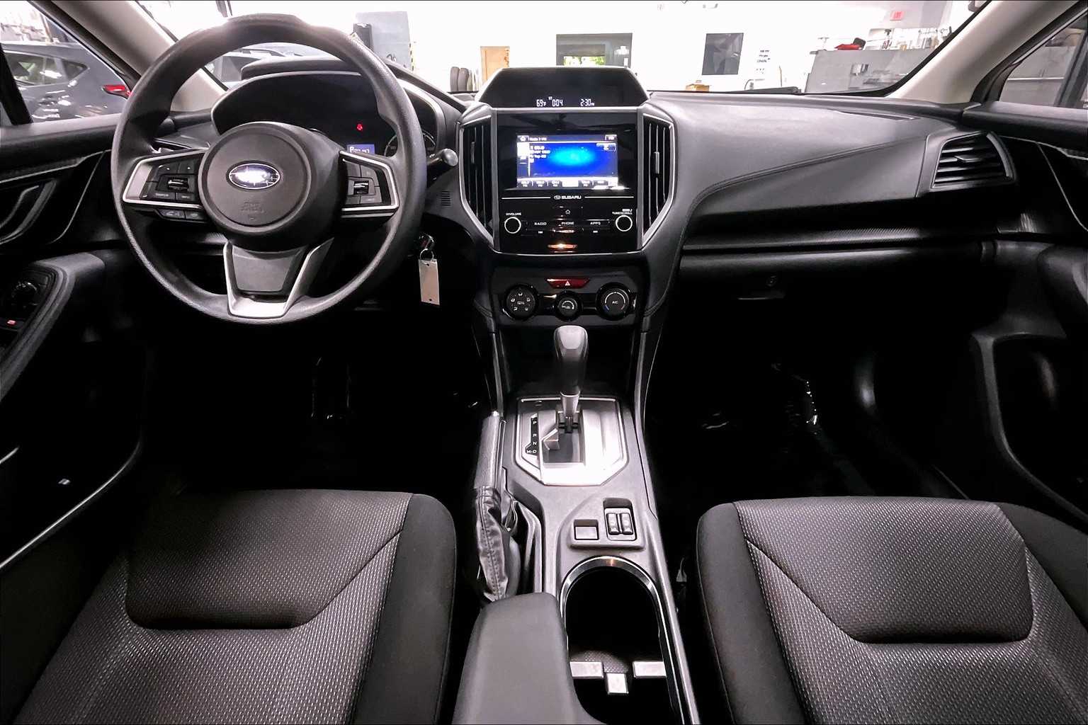 2017 Subaru Impreza 2.0i Premium photo 13