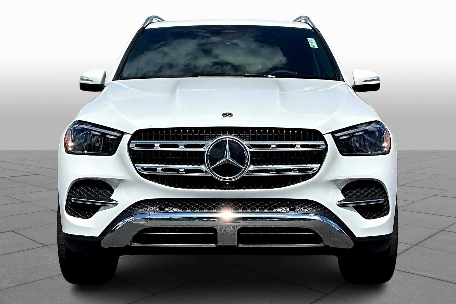 2025 Mercedes Benz GLE 450 4MATIC photo 3