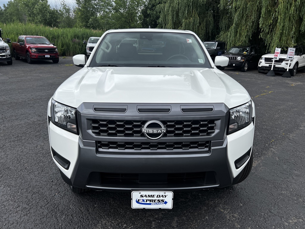 2025 Nissan Frontier SV photo 14