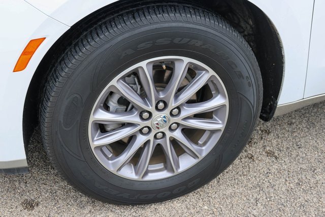 Used 2024 Summit White Buick Premium image 7