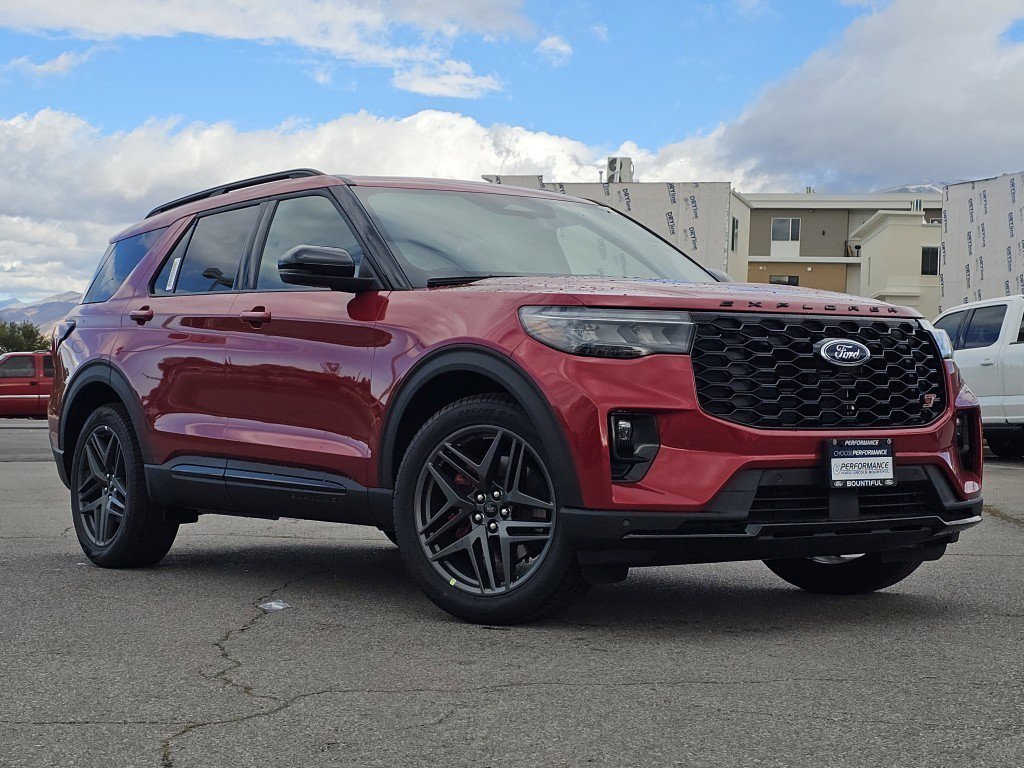 2026 Ford Explorer ST photo 2