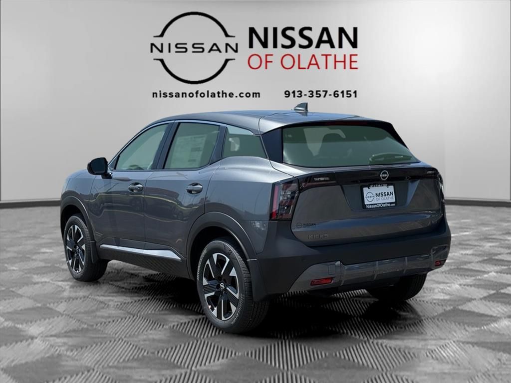 2025 Nissan Kicks SV photo 3