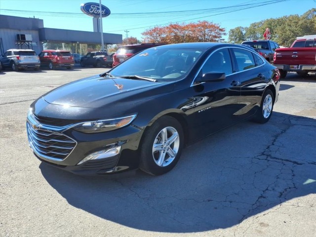 2024 Chevrolet Malibu 1LT's photo