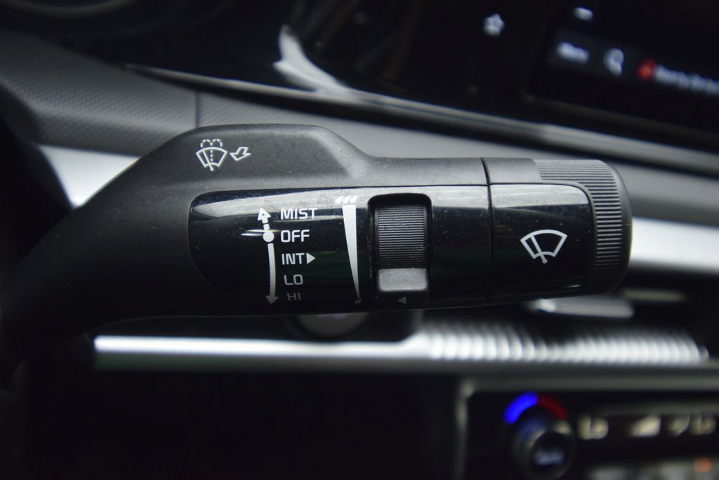2023 Kia K5 GT-Line photo 32