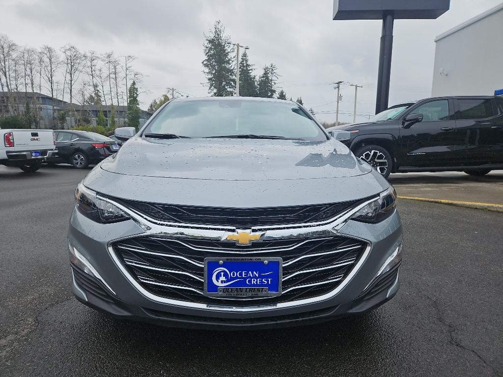 2025 Chevrolet Malibu LS photo 3