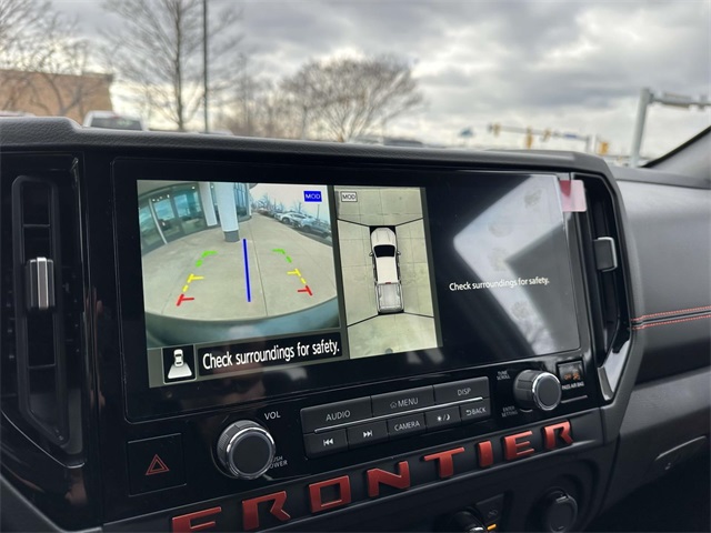 2025 Nissan Frontier PRO-4X photo 5