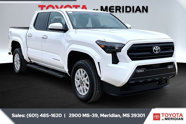 2025 Toyota Tacoma SR5's photo