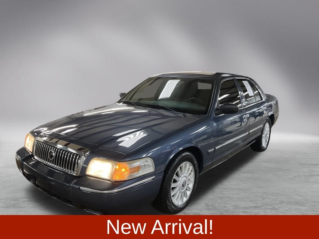 2011 Mercury Grand Marquis LS's photo