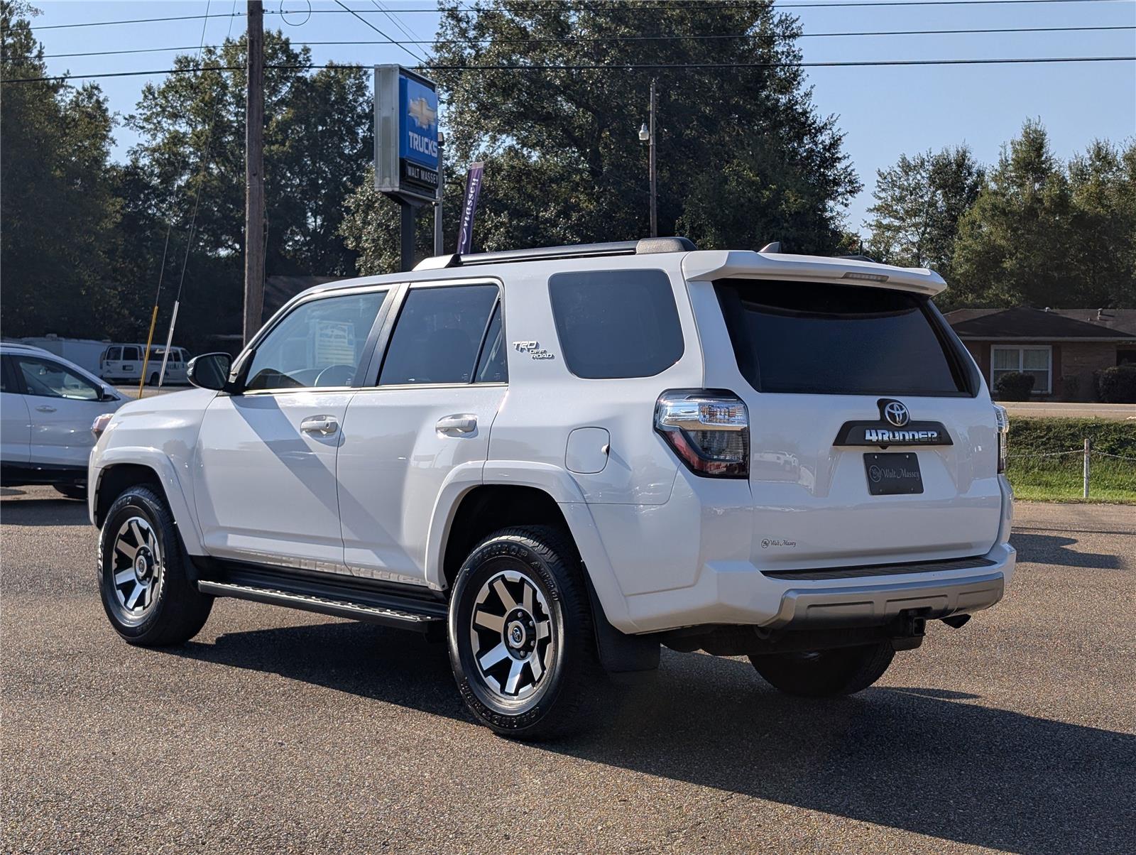 2024 Toyota 4Runner TRD Off-Road Premium photo 3