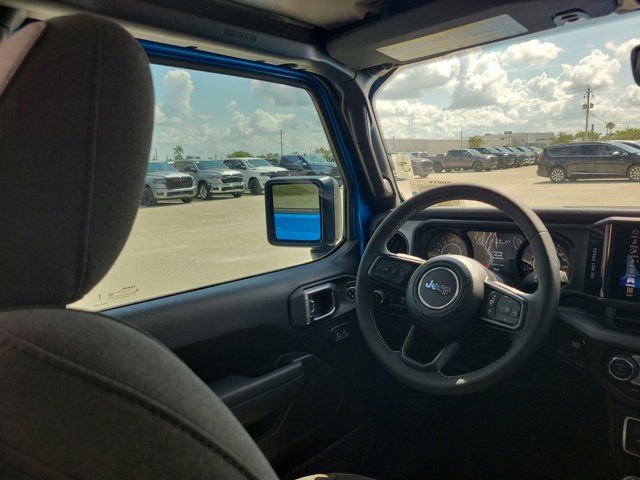 2025 Jeep Gladiator Sport S photo 15