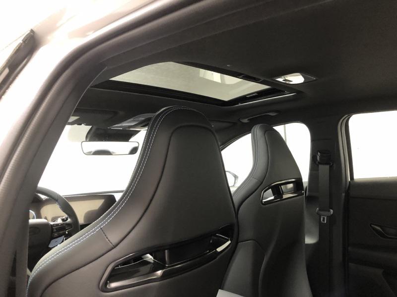 2025 Hyundai Elantra N Base photo 16