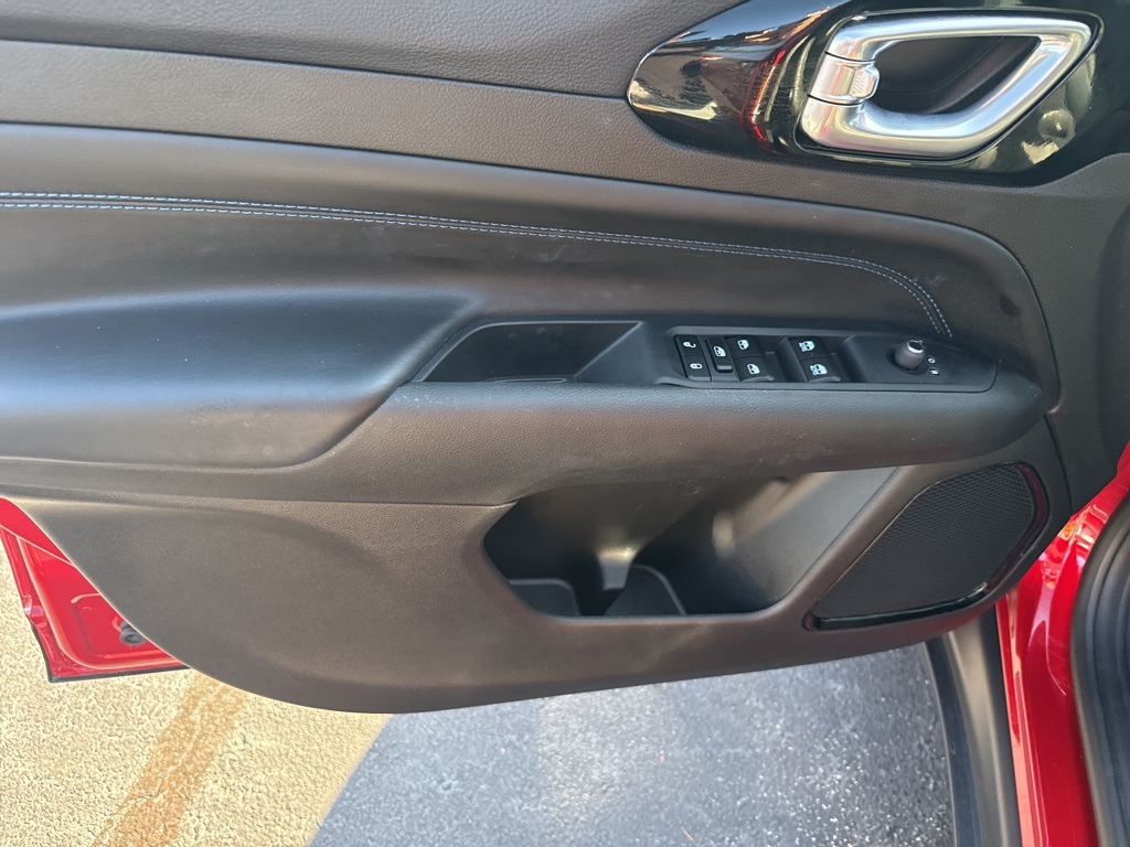 2025 Jeep Compass Altitude Special Edition photo 16