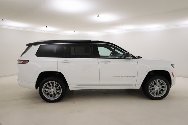 2023 Jeep Grand Cherokee L Summit photo 2