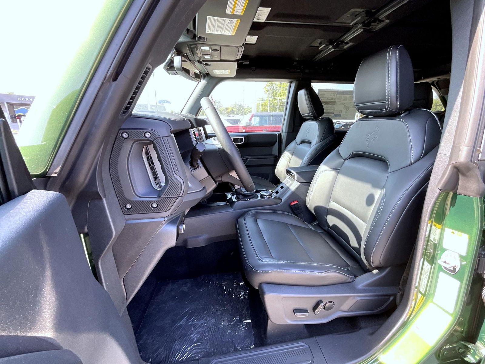 2025 Ford Bronco Outer Banks photo 9