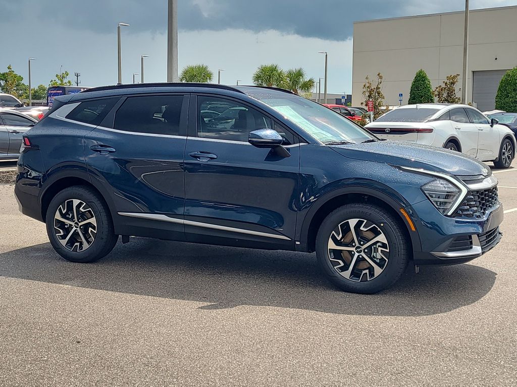 2025 Kia Sportage Hybrid EX photo 2