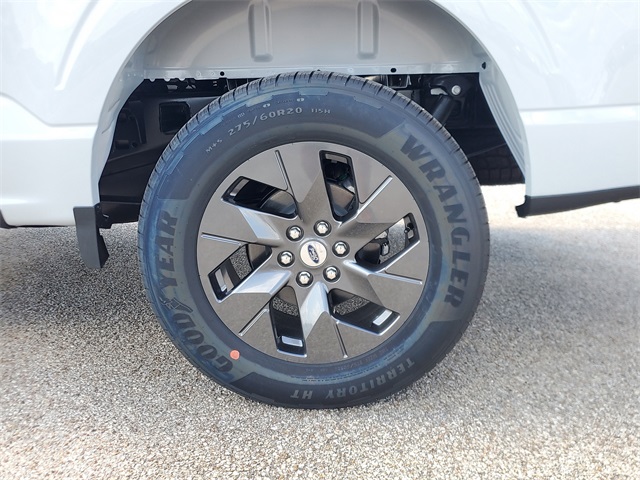 2025 Ford F-150 STX photo 6