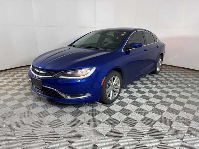 2015 Chrysler 200 Limited photo 3