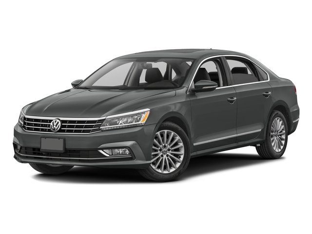 2016 Volkswagen Passat SE's photo