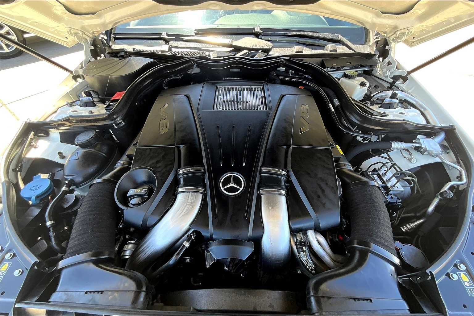 2013 Mercedes Benz E 550 photo 29