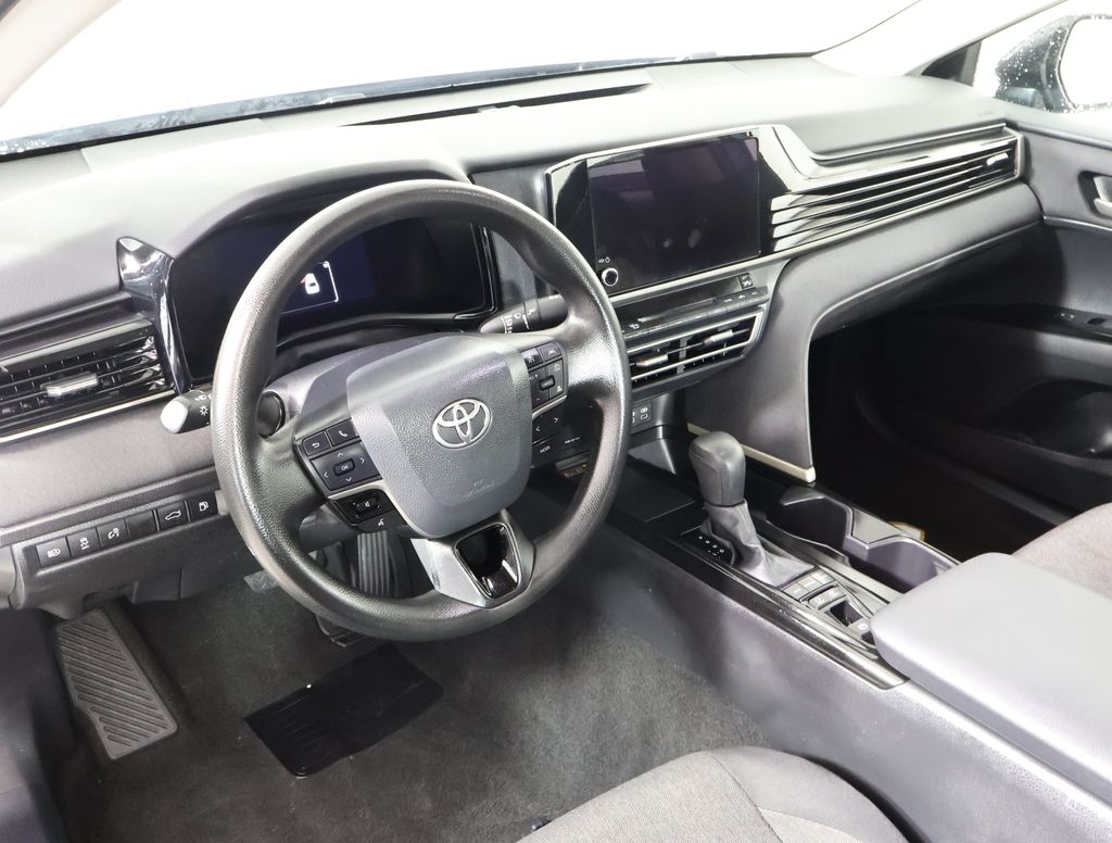 2025 Toyota Camry LE photo 6