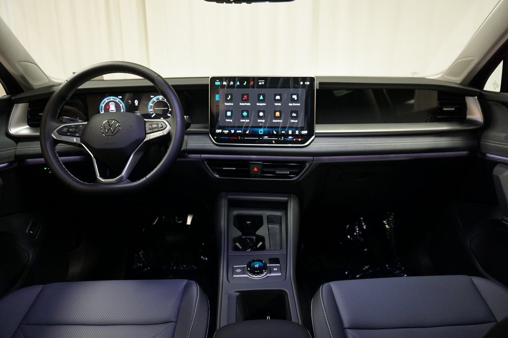 2025 Volkswagen Tiguan SE photo 11
