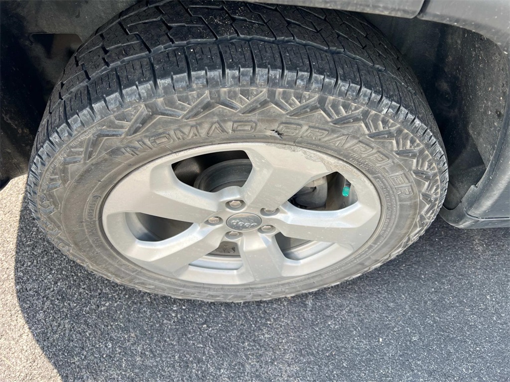2021 Jeep Compass Latitude photo 13