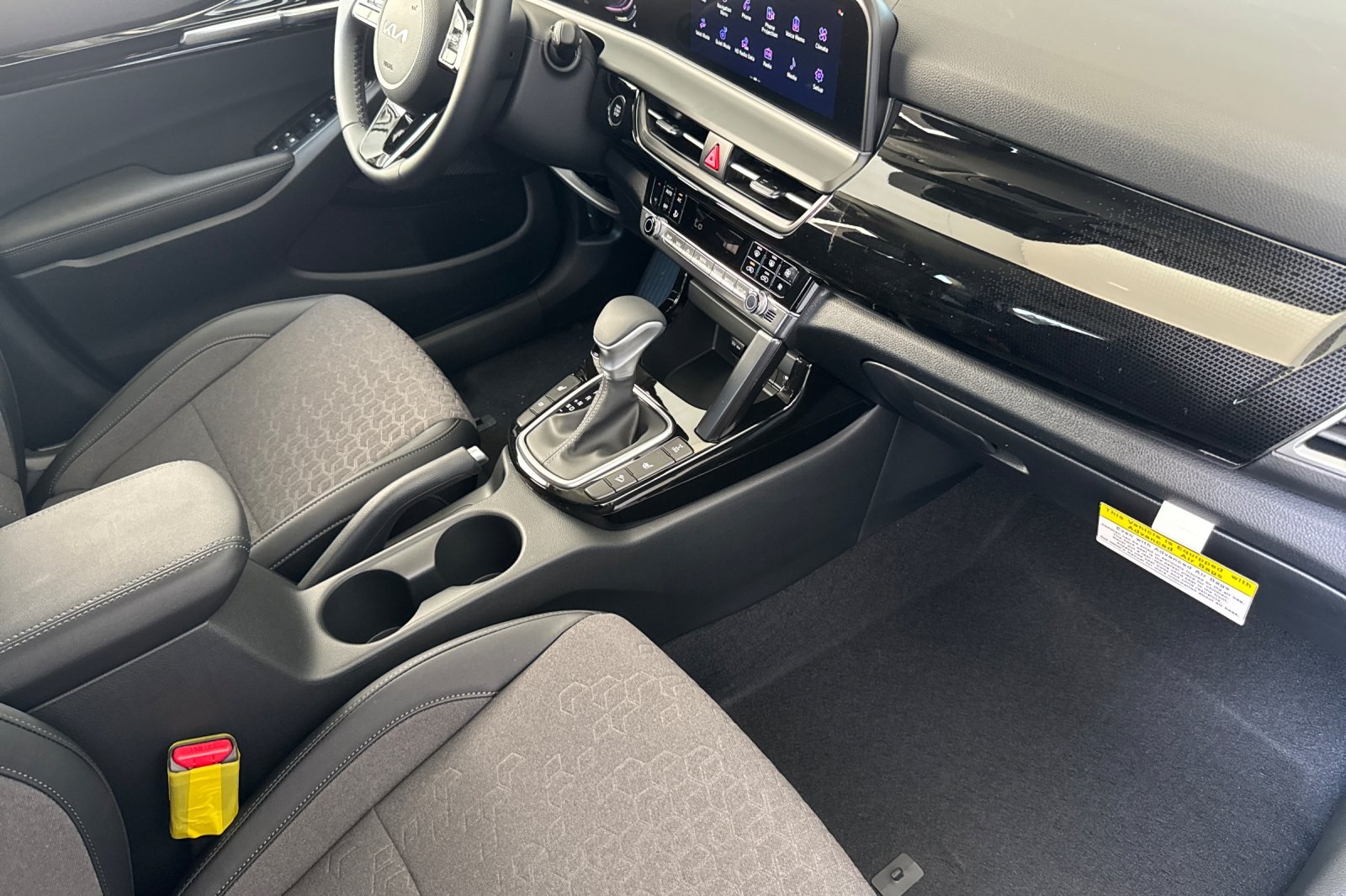 2026 Kia Seltos S photo 11