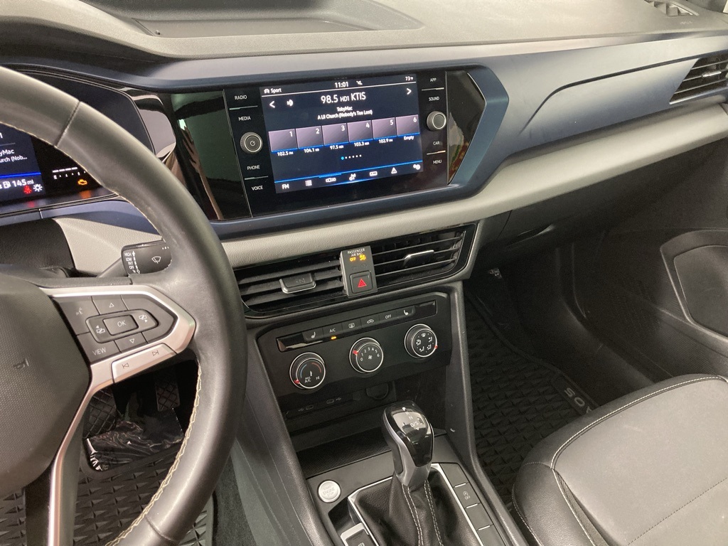 Used 2022 Volkswagen Taos SE with VIN 3VVLX7B26NM061522 for sale in Stillwater, Minnesota
