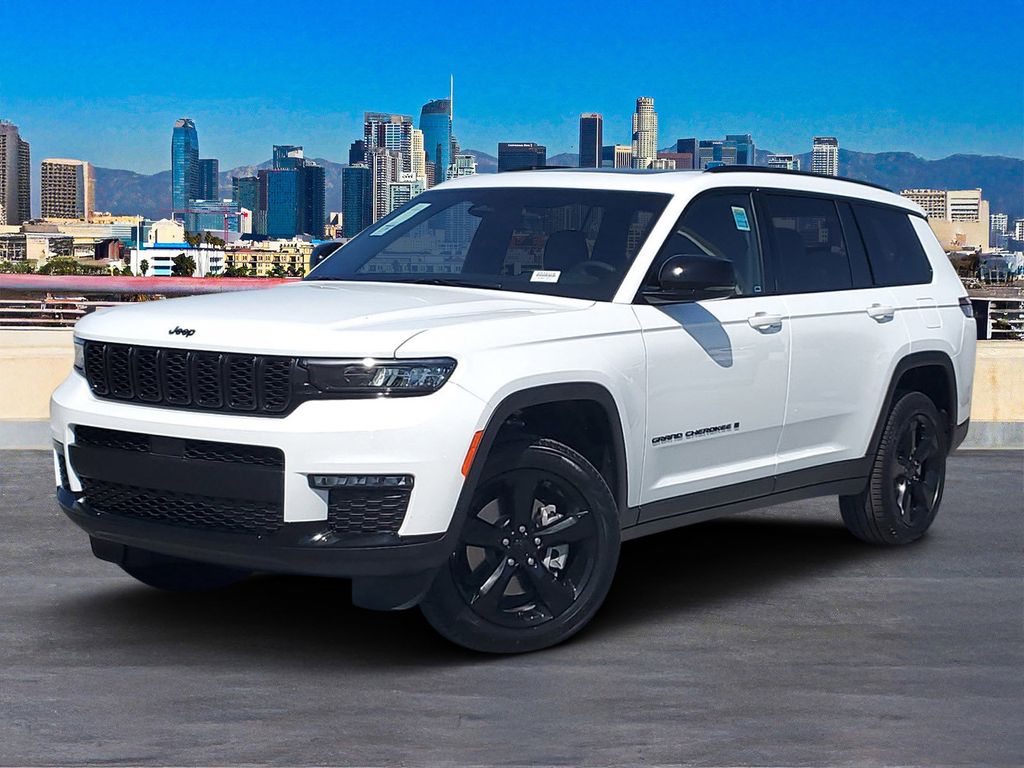 2025 Jeep Grand Cherokee Limited photo 2