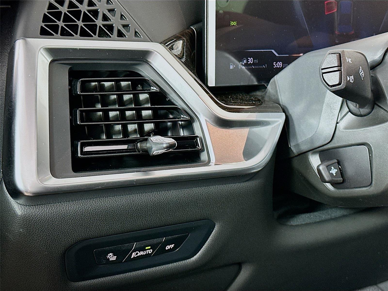 2026 Bmw X5 xDrive50e photo 10