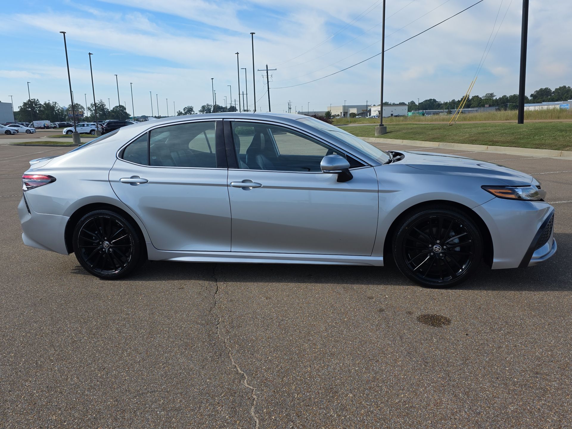2022 Toyota Camry XSE photo 9