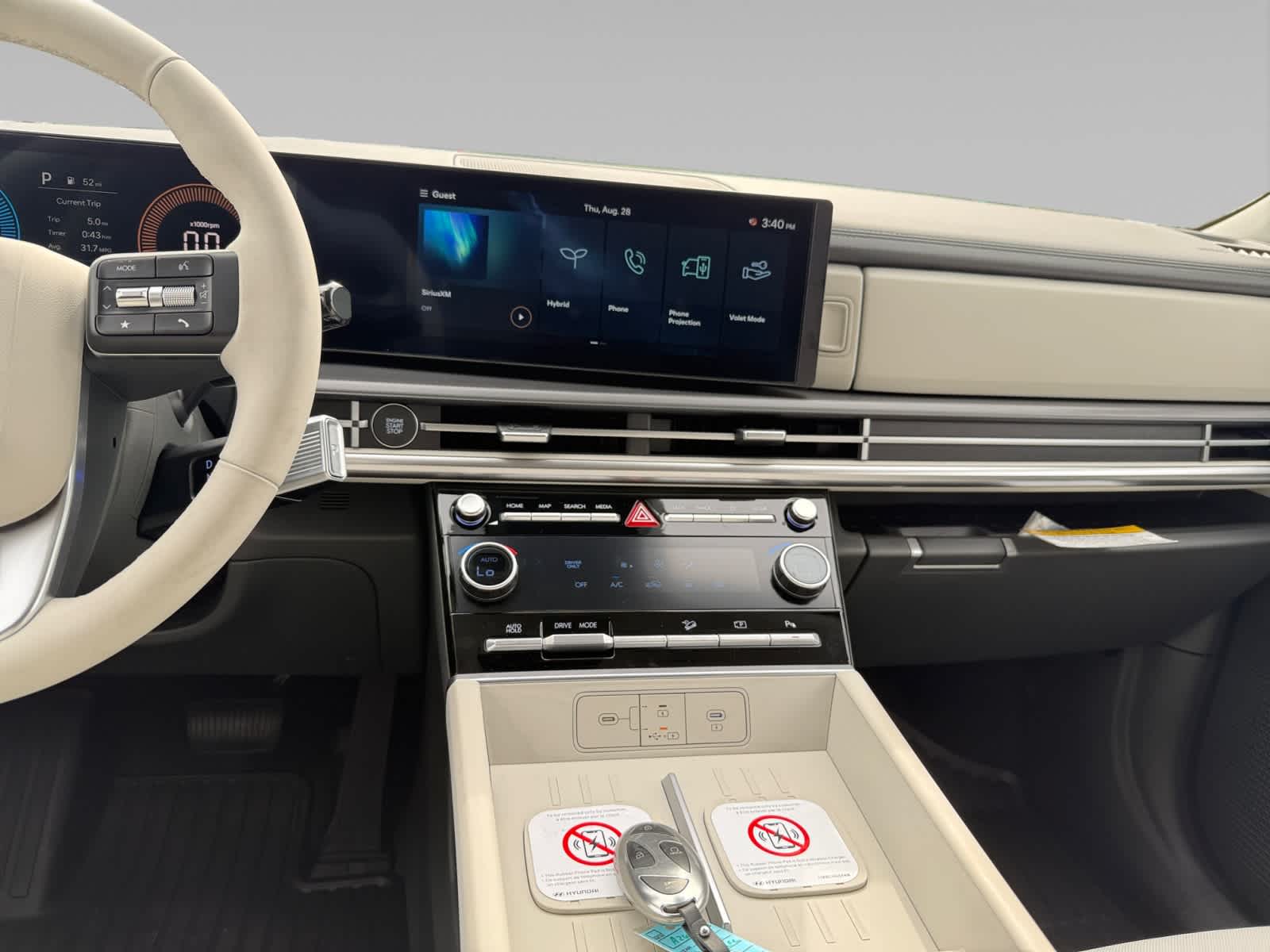 2026 Hyundai Santa Fe SE photo 10