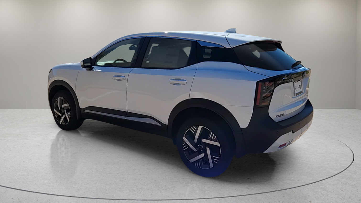 2025 Nissan Kicks SV photo 7