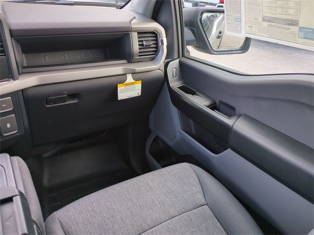 2025 Ford F-150 XL photo 16