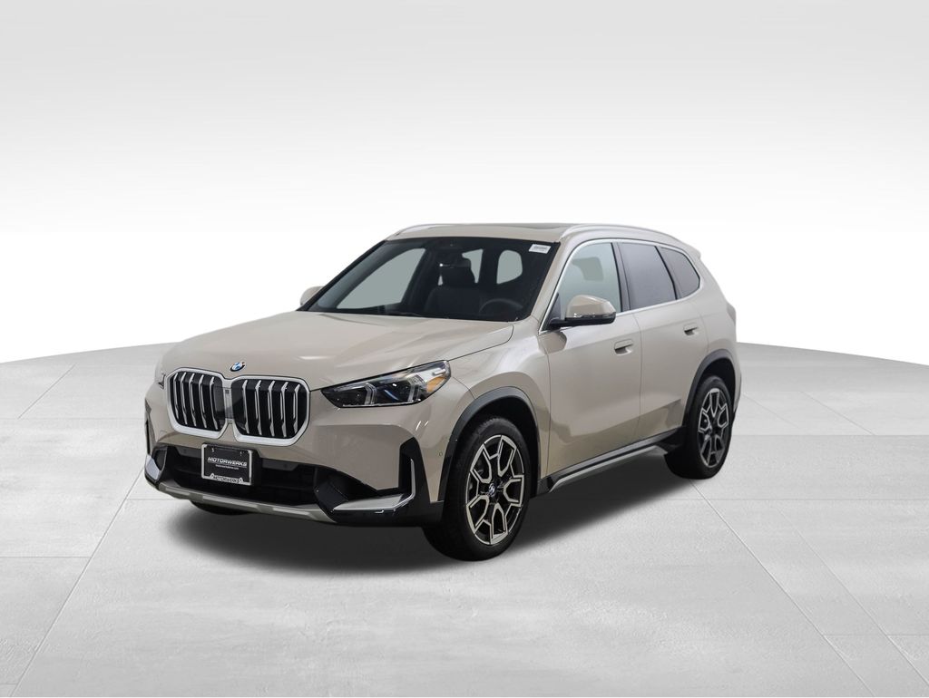 2026 BMW X1 28i's photo