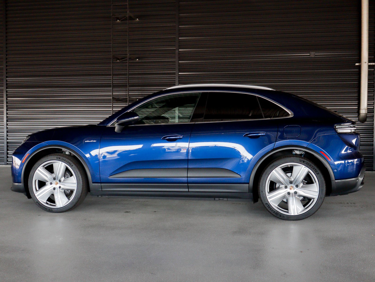 Certified 2024 Porsche Macan Base with VIN WP1AA2XA7RL000239 for sale in Ontario, CA