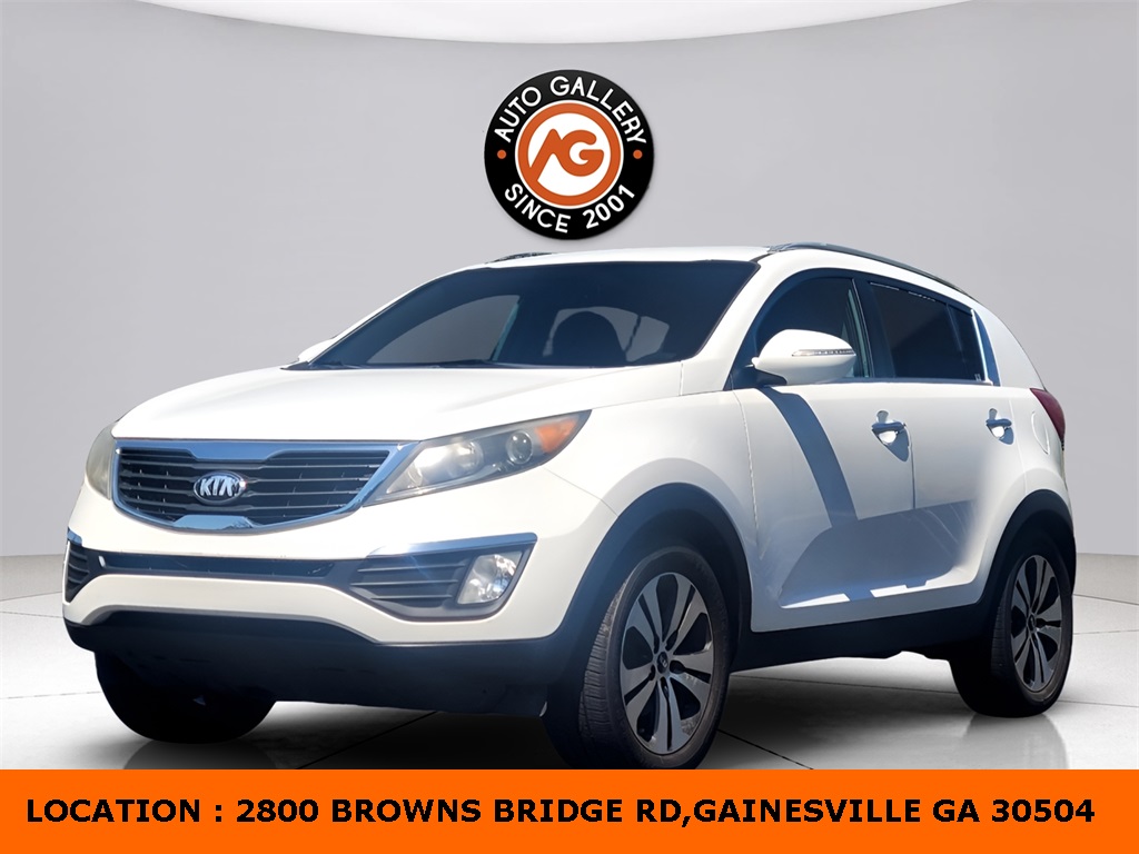 Used 2013 White Kia EX image 1