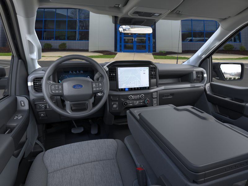 2025 Ford F-150 XL photo 6