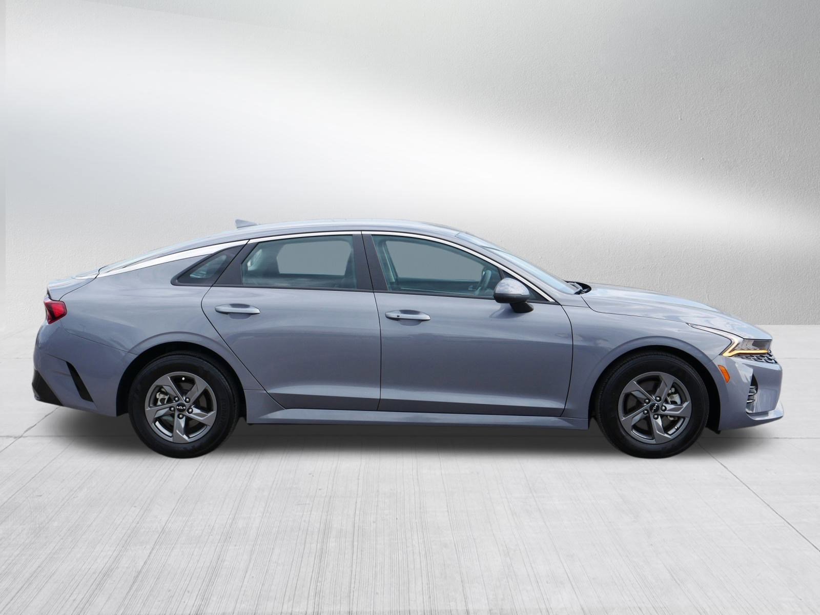 2024 Kia K5 LXS photo 8
