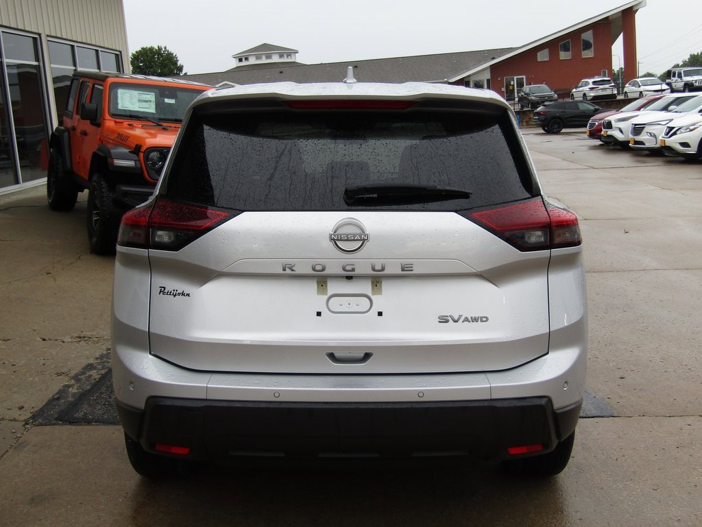 2024 Nissan Rogue SV photo 3