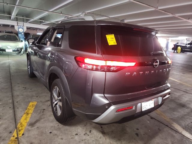 2022 Nissan Pathfinder SL photo 25