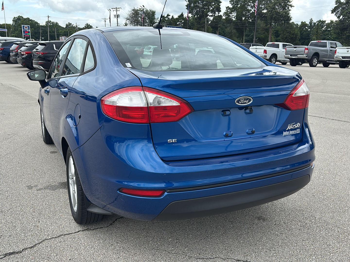 2019 Ford Fiesta SE photo 13