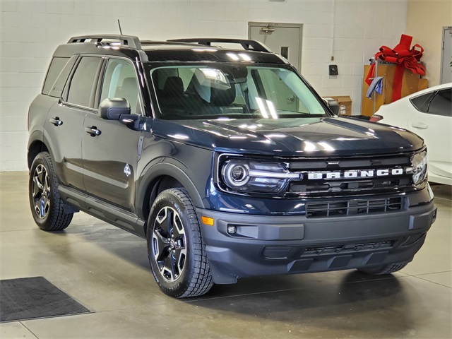 2022 Ford Bronco Sport Outer Banks photo 3
