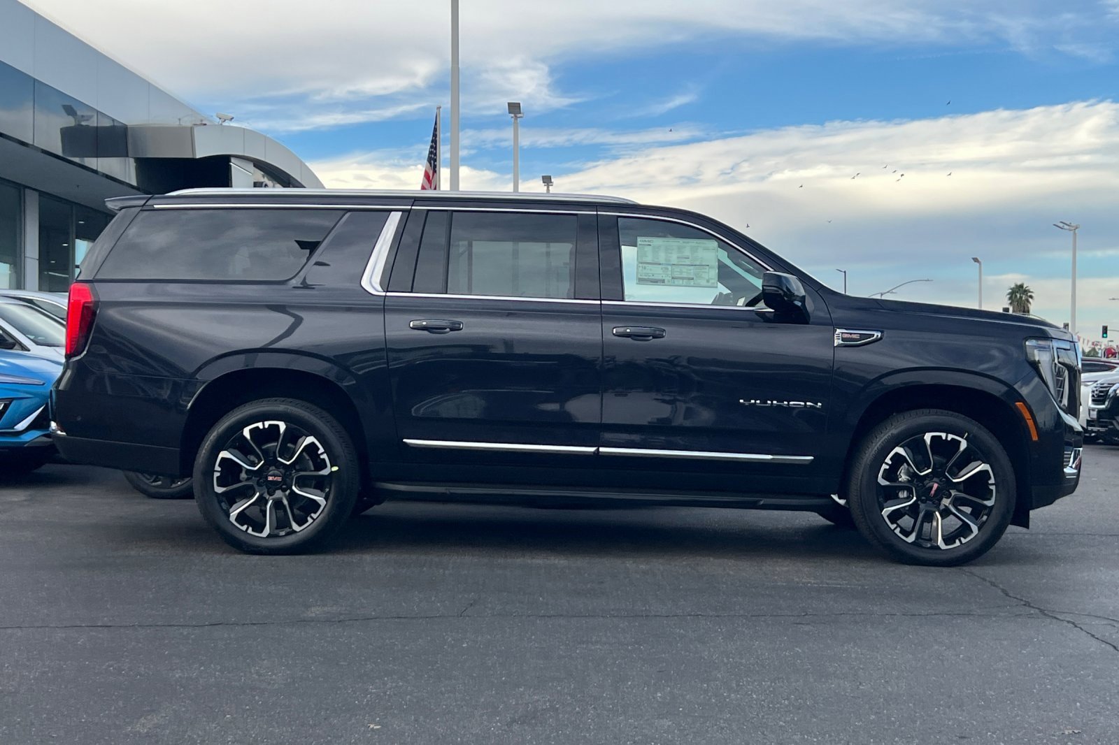 2026 Gmc Yukon XL photo 4