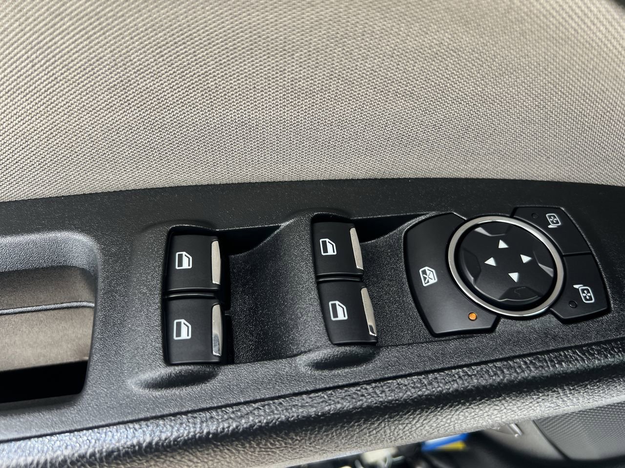 2018 Ford Fusion Hybrid S photo 14