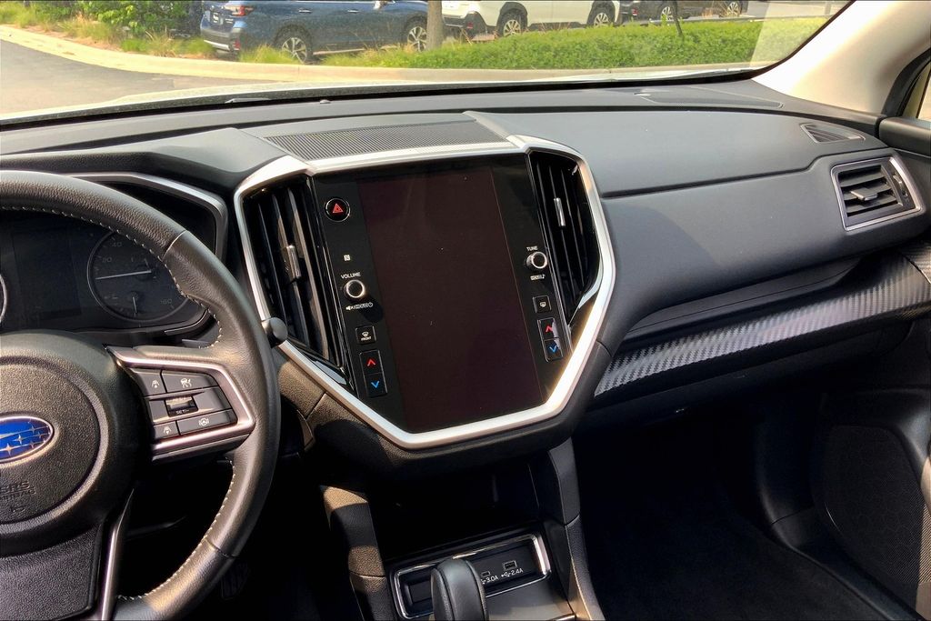 2024 Subaru Ascent Premium photo 3