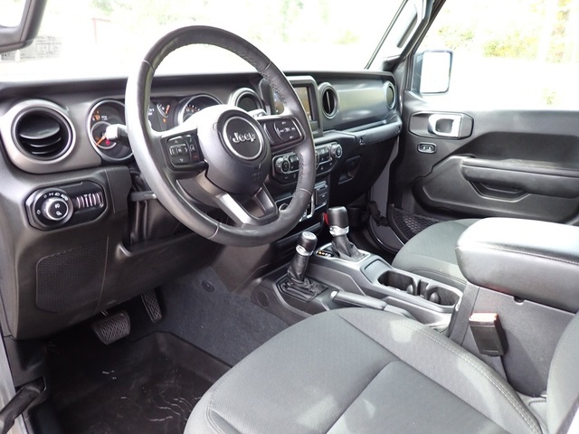 2022 Jeep Gladiator Willys photo 20