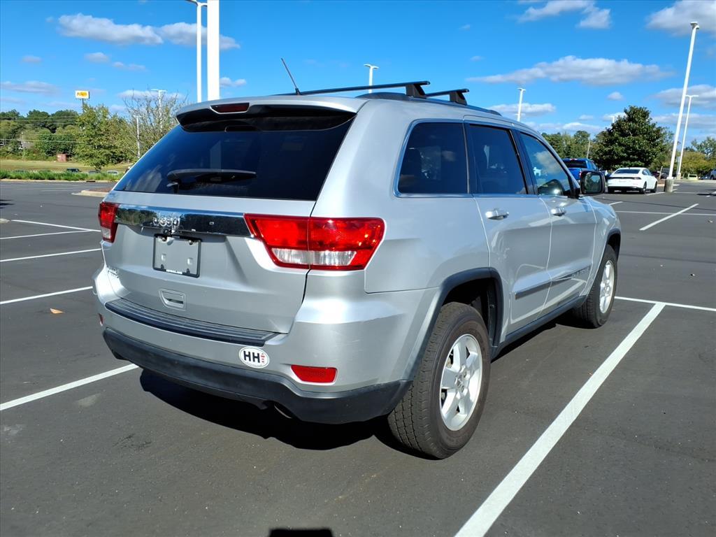 2013 Jeep Grand Cherokee Laredo photo 3